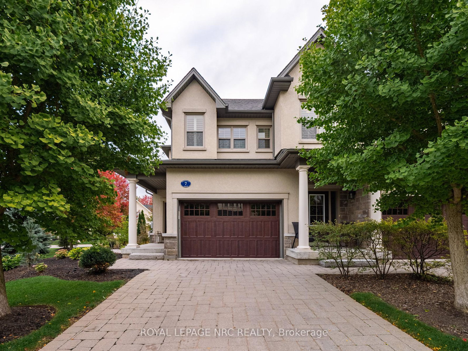 7-aberdeen-lane-s-niagara-on-the-lake-ontario-x13734004