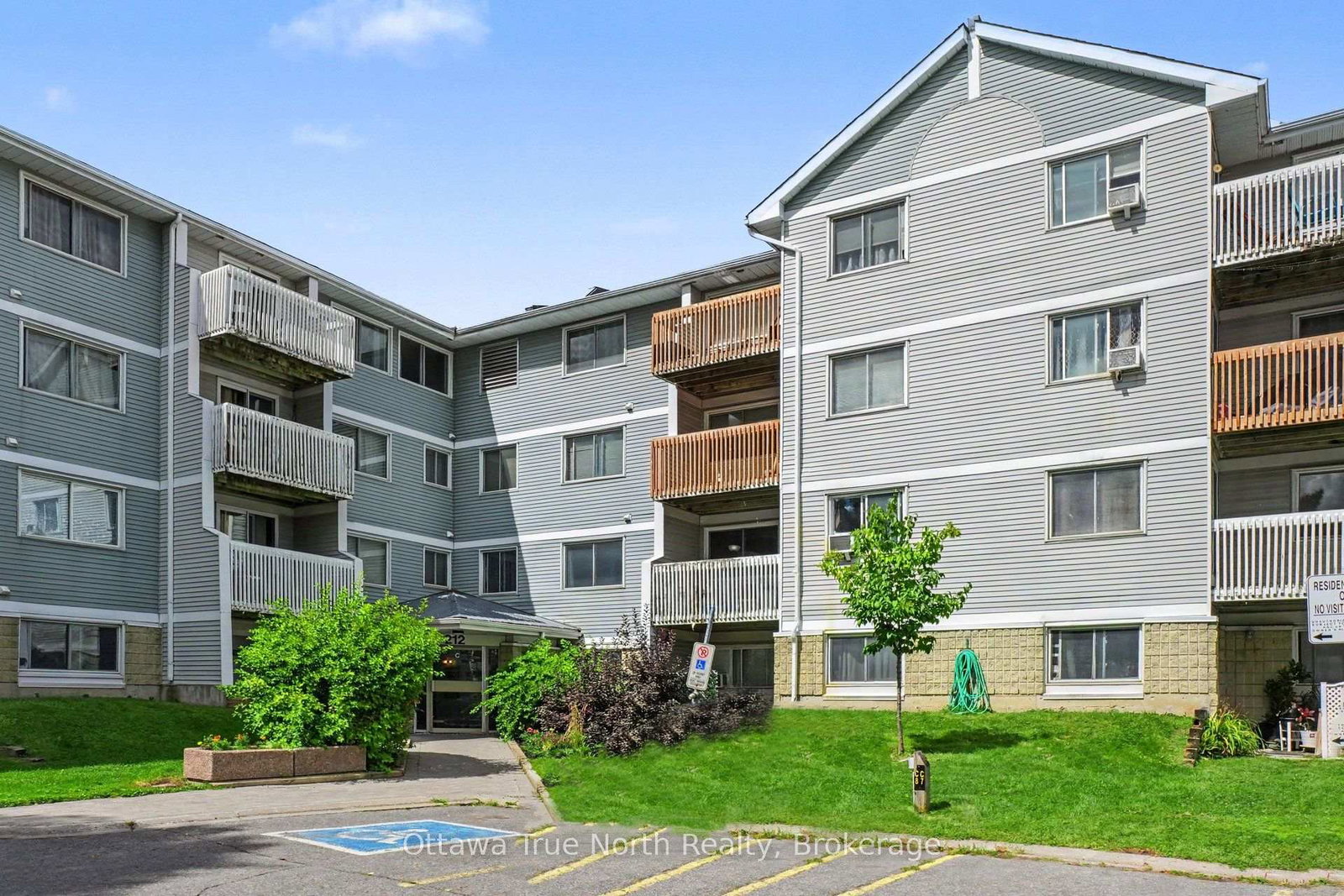 212-viewmount-drive-ottawa-ontario-x13734034