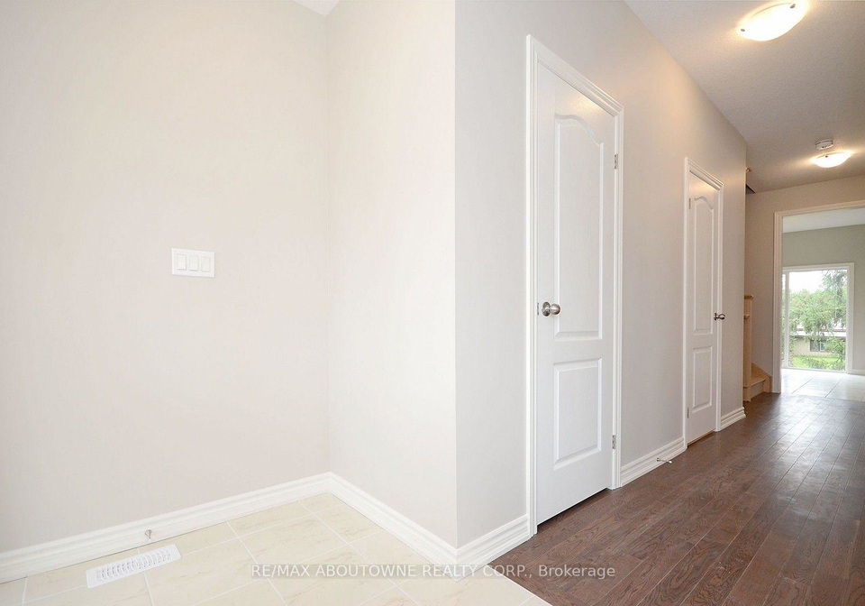 22-ryan-street-centre-wellington-ontario-x13734148