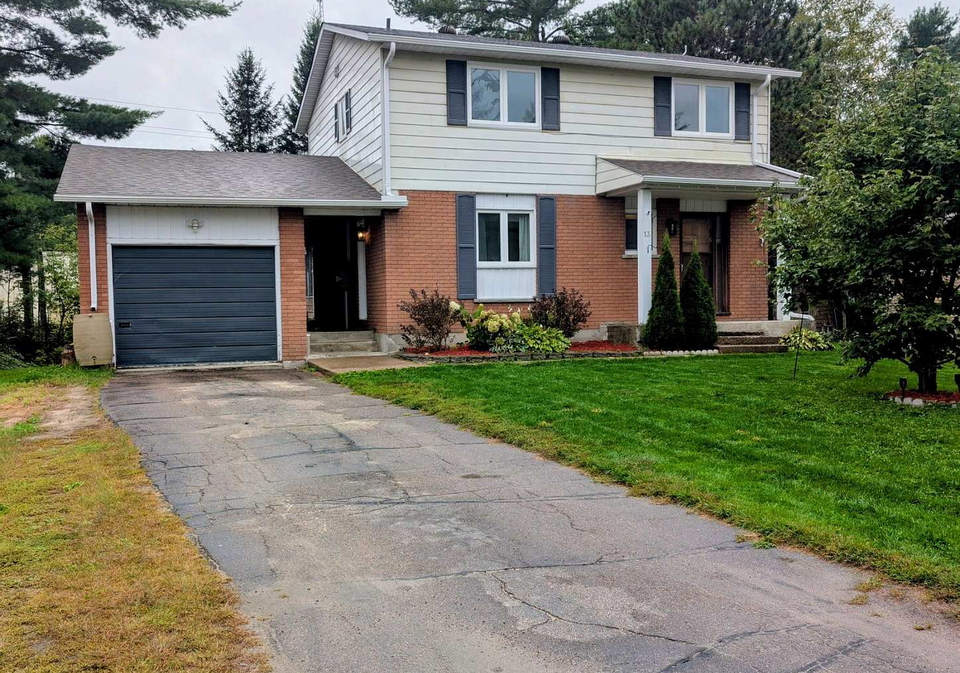 13-tamarack-street-deep-river-ontario-x13734380