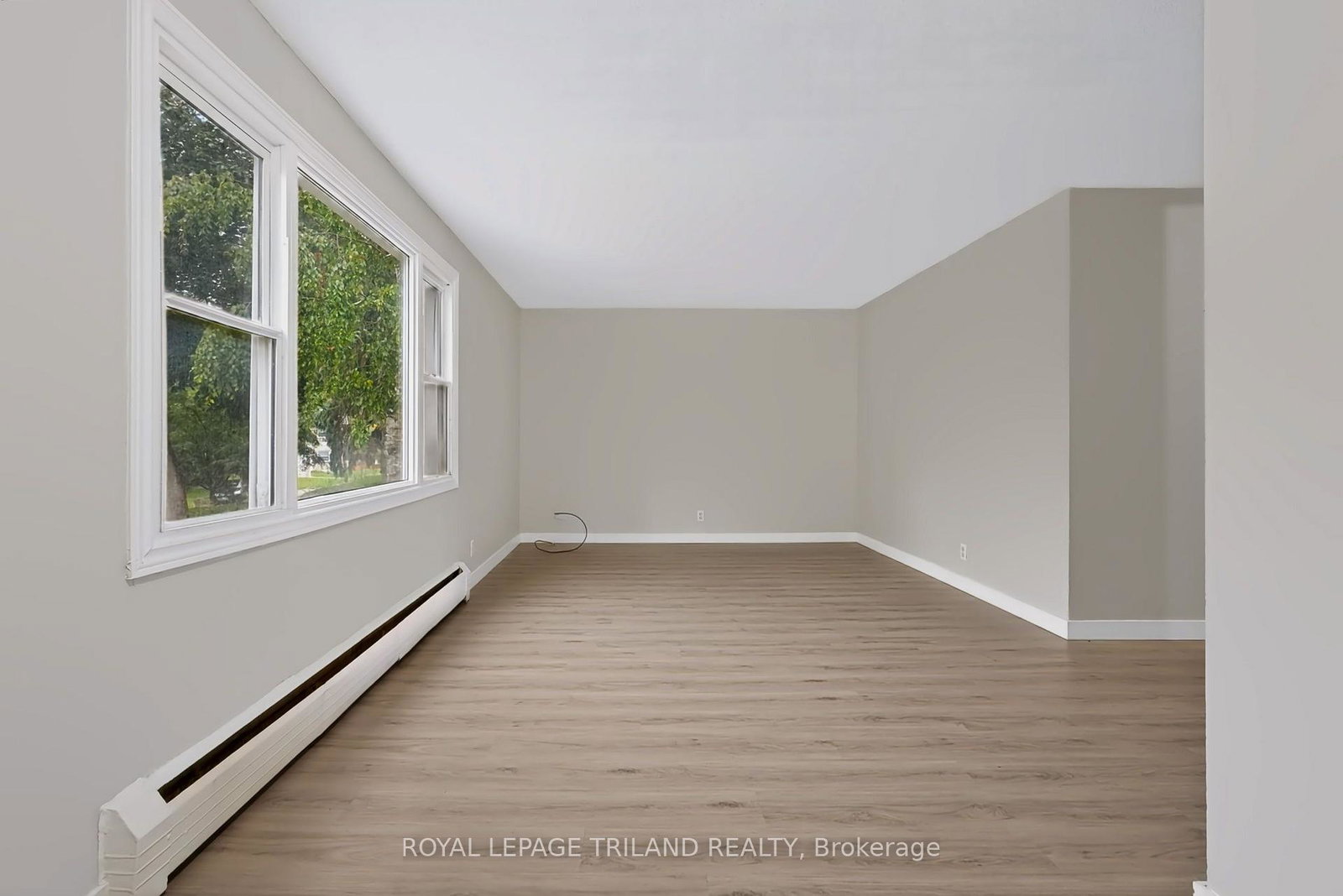 1566-allen-place-london-east-ontario-x13734386