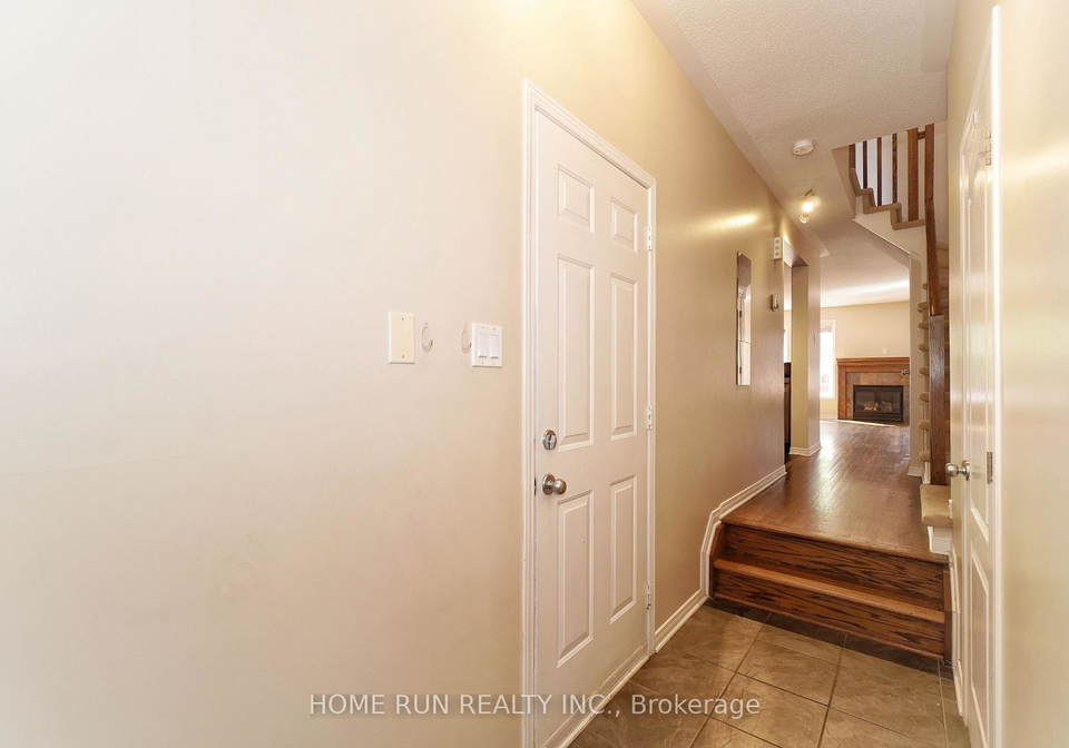 292-freedom-private-ottawa-ontario-x13734436