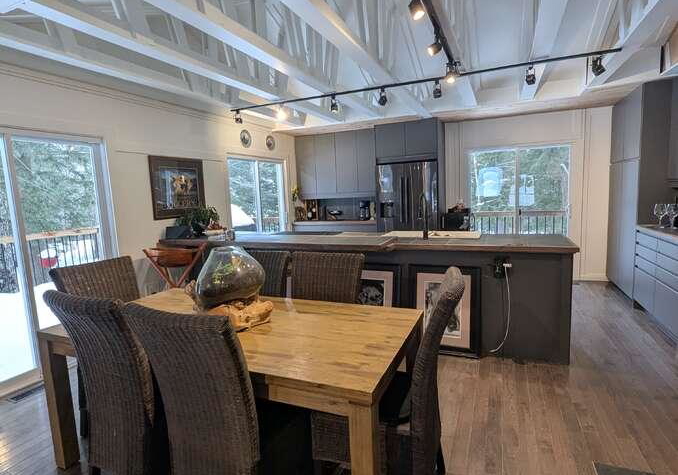 22-camp-road-mckellar-ontario-x13734536