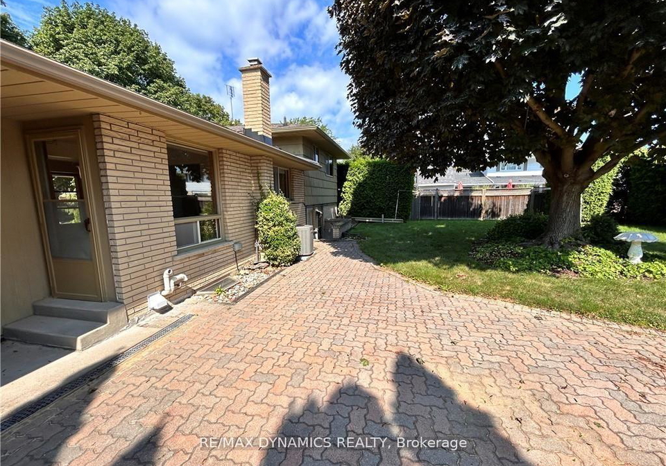 32-mississauga-road-st-catharines-ontario-x13734642