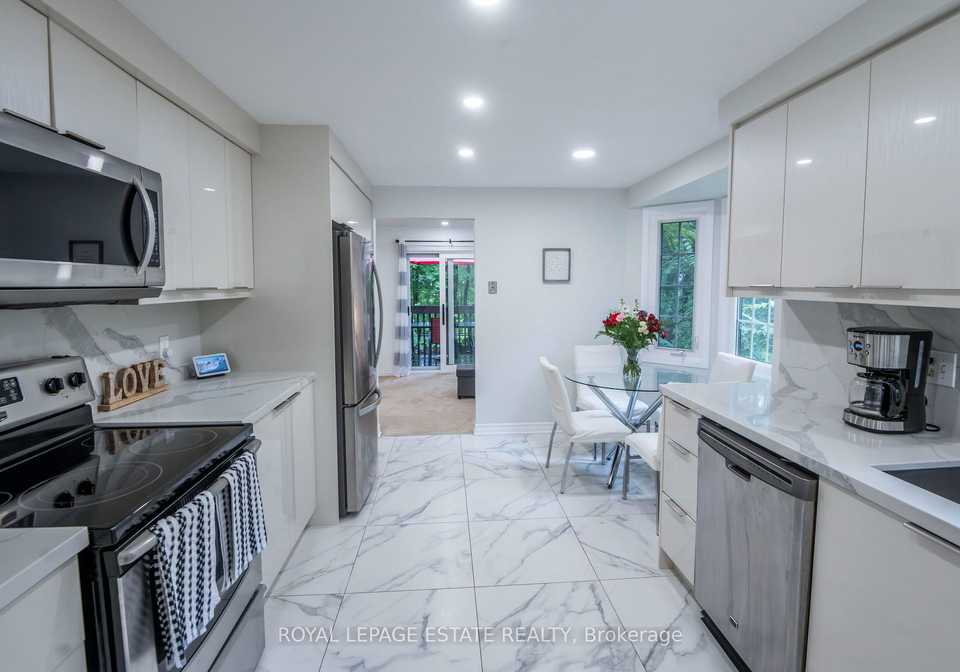 228-kingswood-drive-kitchener-ontario-x13735094