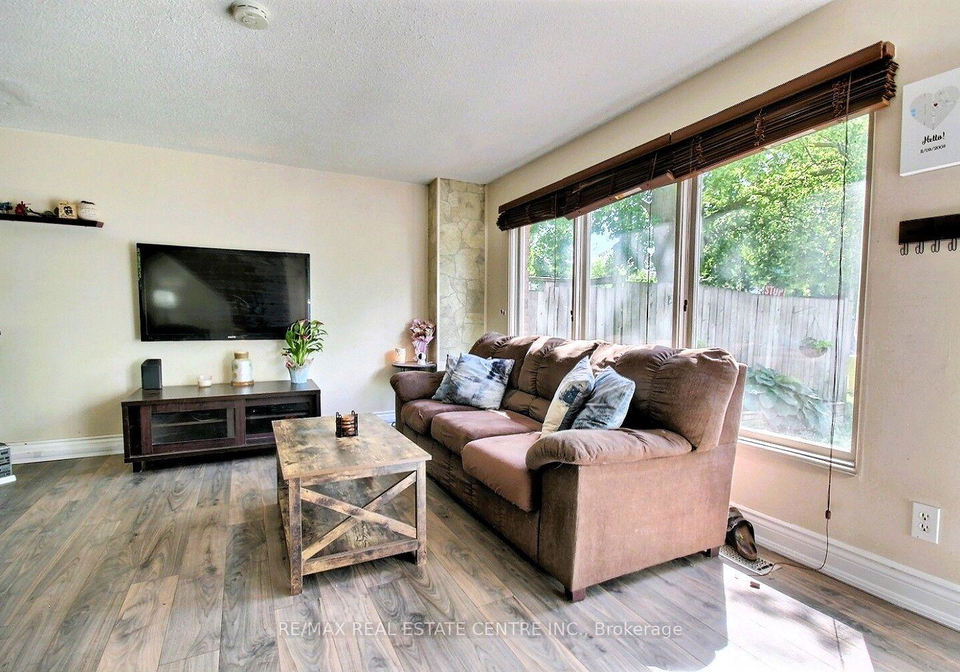 541-parkview-crescent-cambridge-ontario-x13735272
