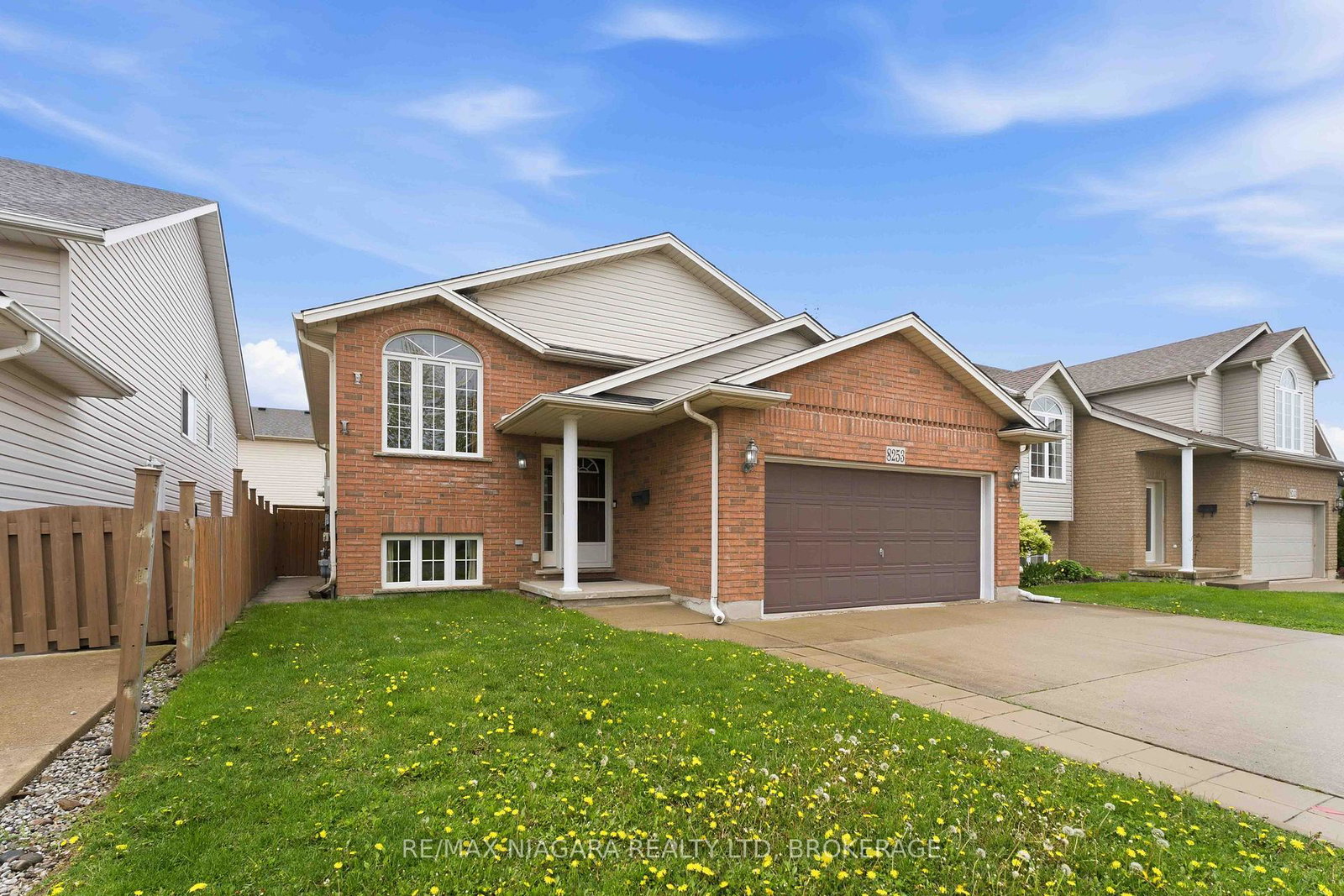 8253-costabile-drive-niagara-falls-ontario-x13735276