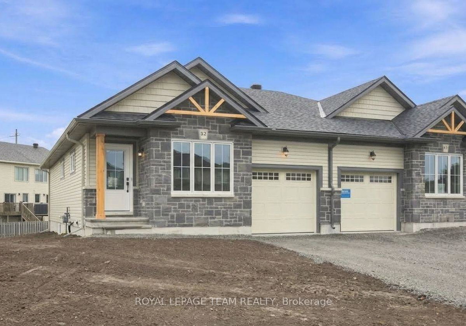 52-whitcomb-crescent-smiths-falls-ontario-x13735322