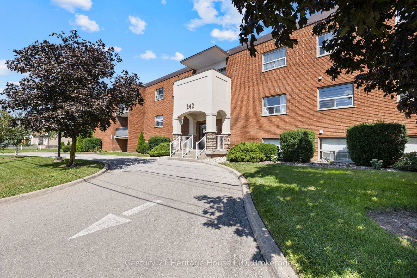 242-oakdale-avenue-st-catharines-ontario-x13735428