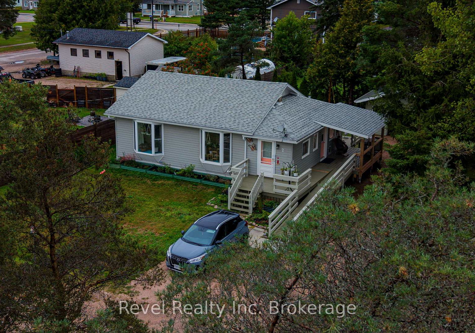 2-lincoln-avenue-south-river-ontario-x13735536