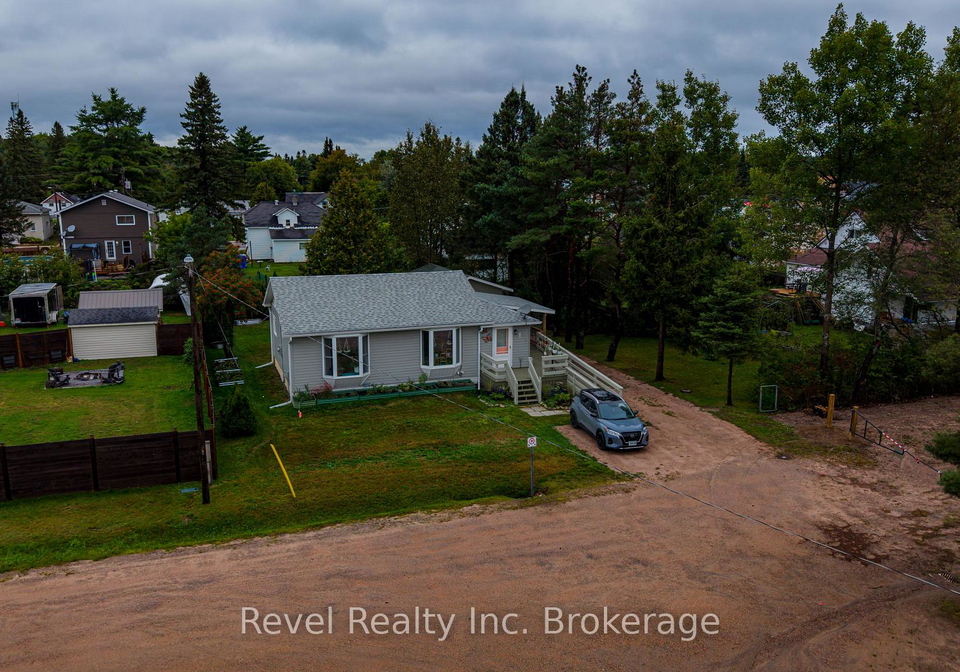 2-lincoln-avenue-south-river-ontario-x13735536