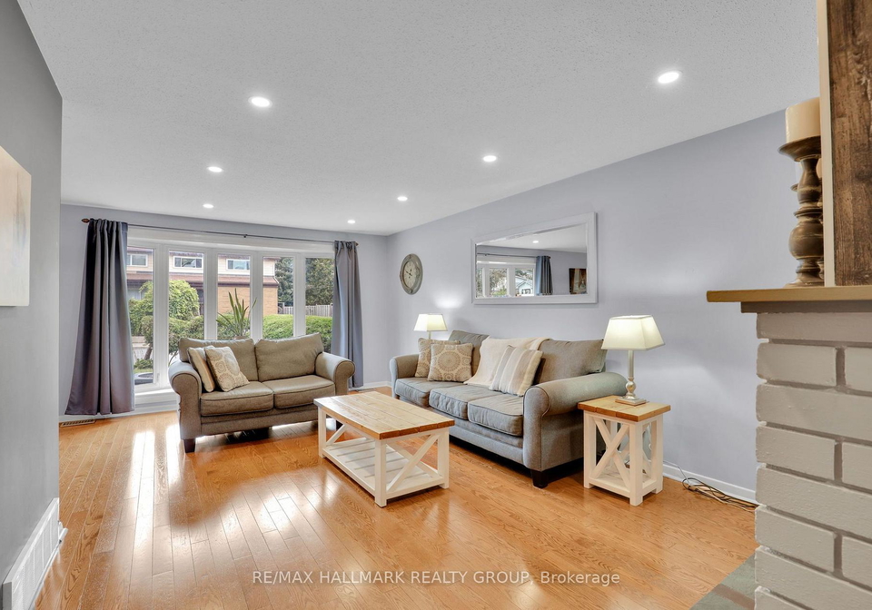 90-chesterton-drive-ottawa-ontario-x13735638