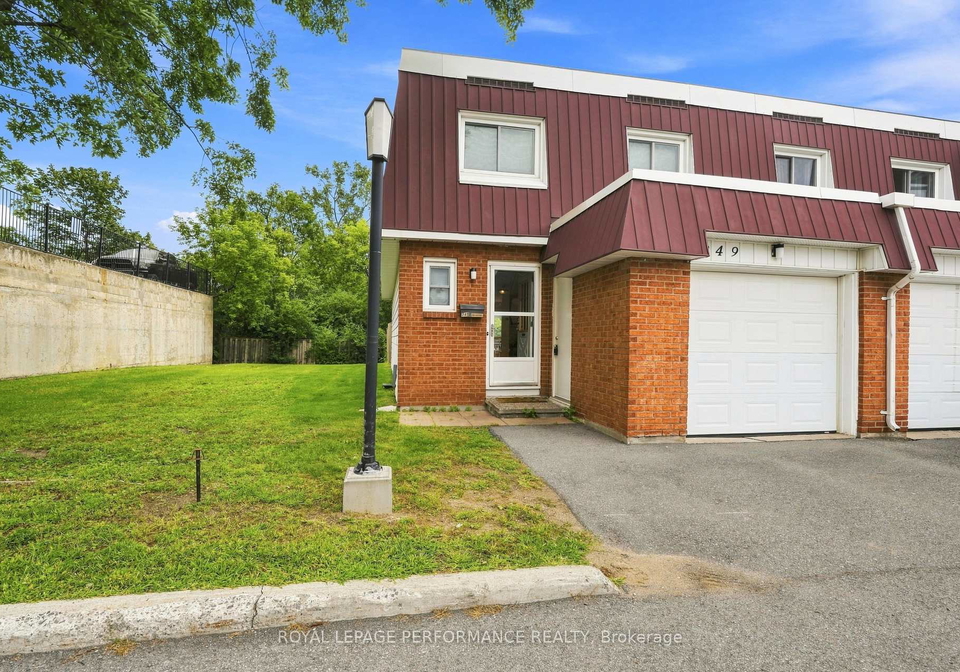 249-romulus-private-ottawa-ontario-x13735872