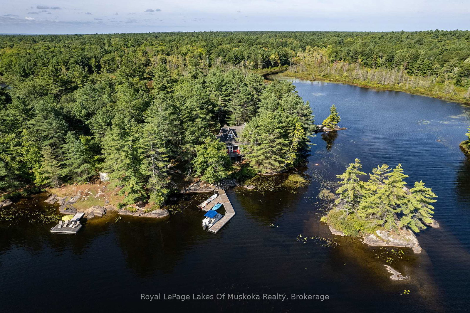 27-island-2ml-gravenhurst-ontario-x13736048