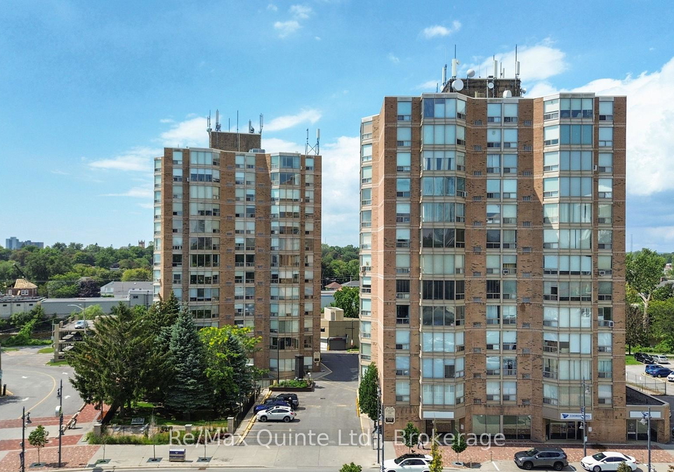 350-front-street-belleville-ontario-x13736068