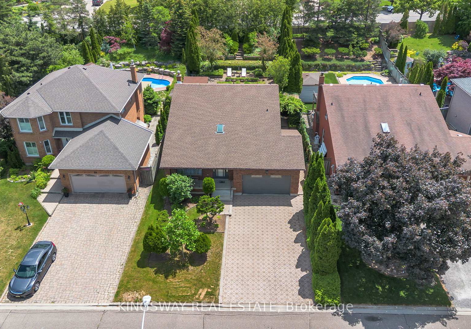 56-ben-tirran-crescent-hamilton-ontario-x13736526
