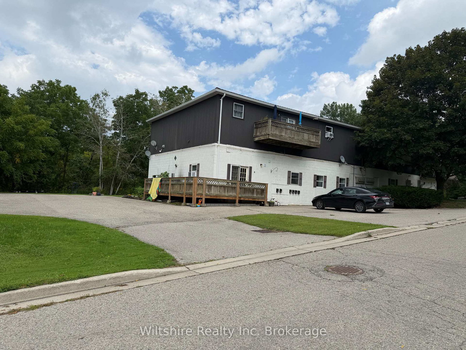 2old-vienna-street-tillsonburg-ontario-x13736722