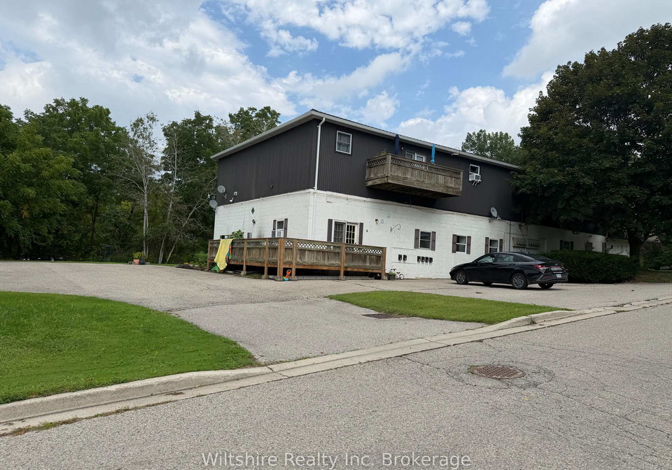 2old-vienna-street-tillsonburg-ontario-x13736722