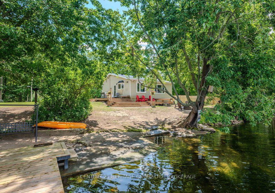 1127-perry-lane-frontenac-ontario-x13736812