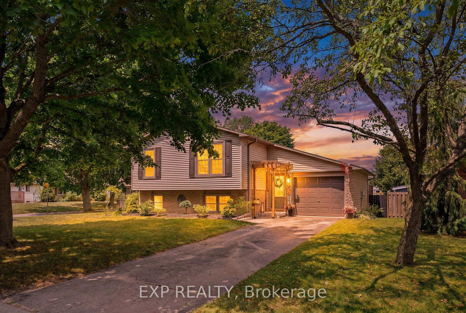 72-crestlynn-crescent-norfolk-ontario-x13736876