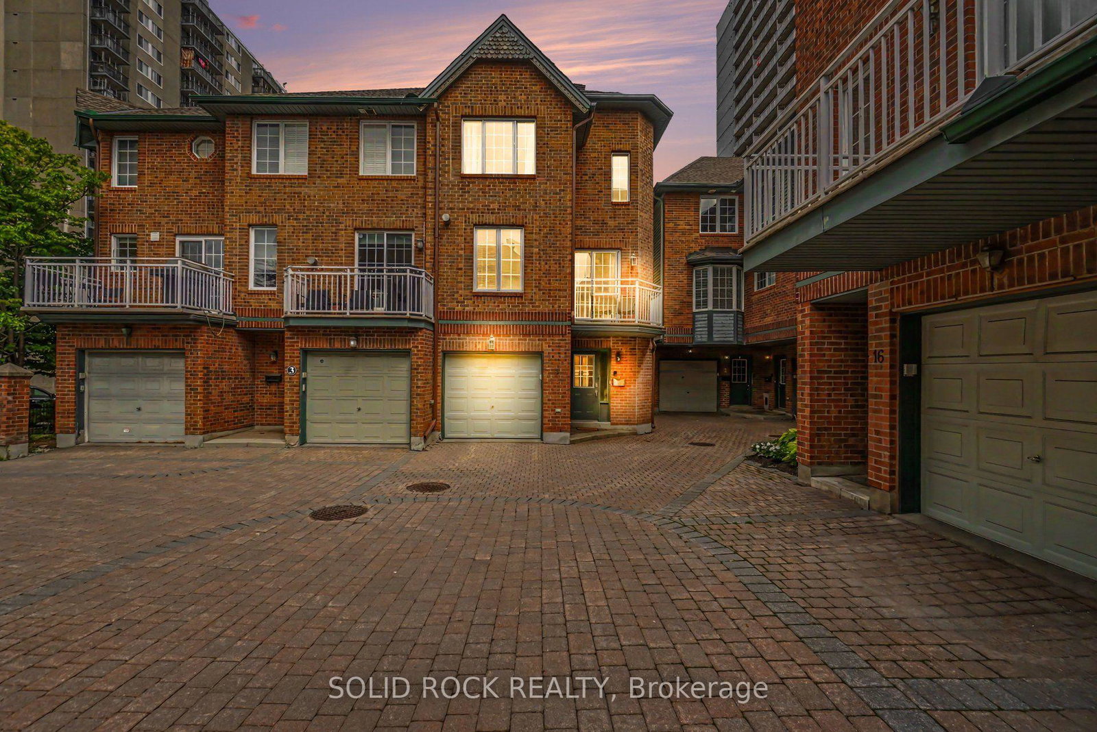 5-beckington-private-ottawa-ontario-x13737144