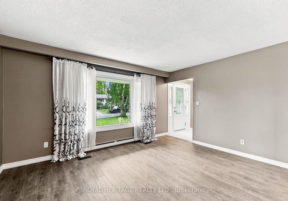 45-barbara-street-quinte-west-ontario-x13737172