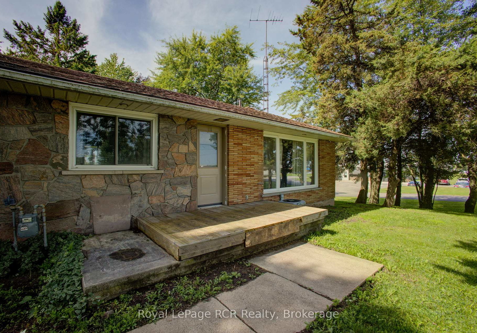 441-smith-street-wellington-north-ontario-x13737370