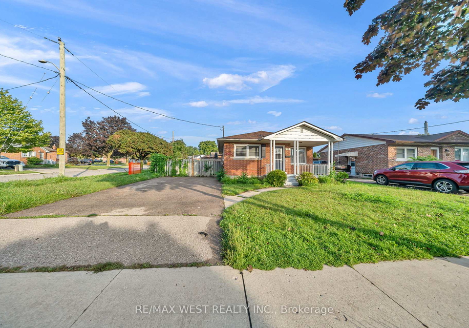 28-donley-street-kitchener-ontario-x13737416