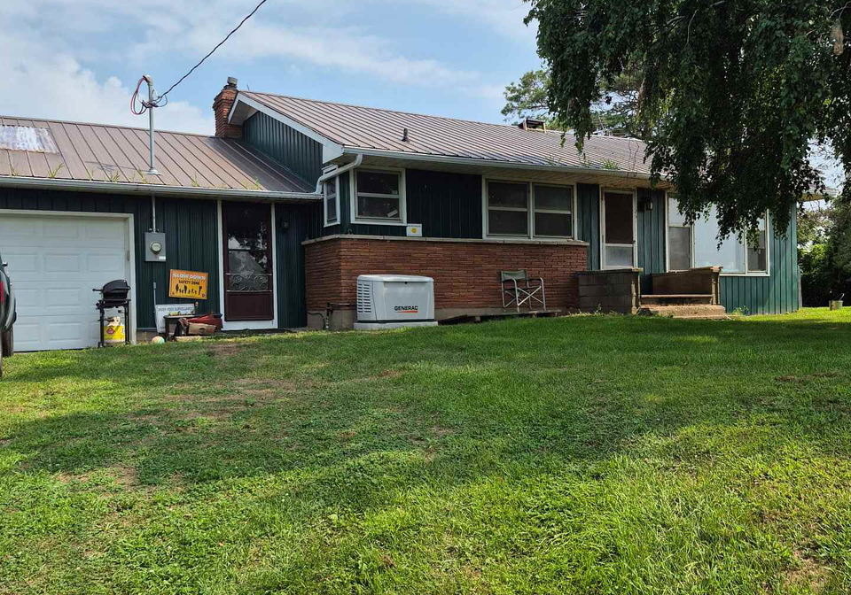 56268-lakeshore-line-bayham-ontario-x13737430