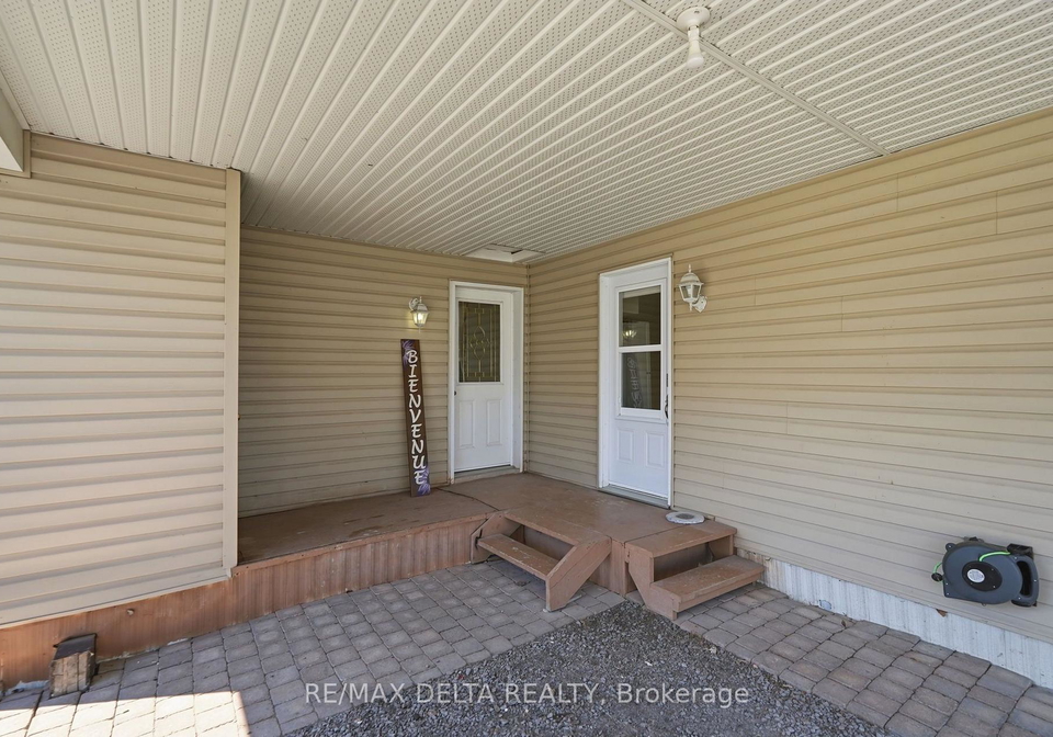 8250-county-road-17-clarence-rockland-ontario-x13737472