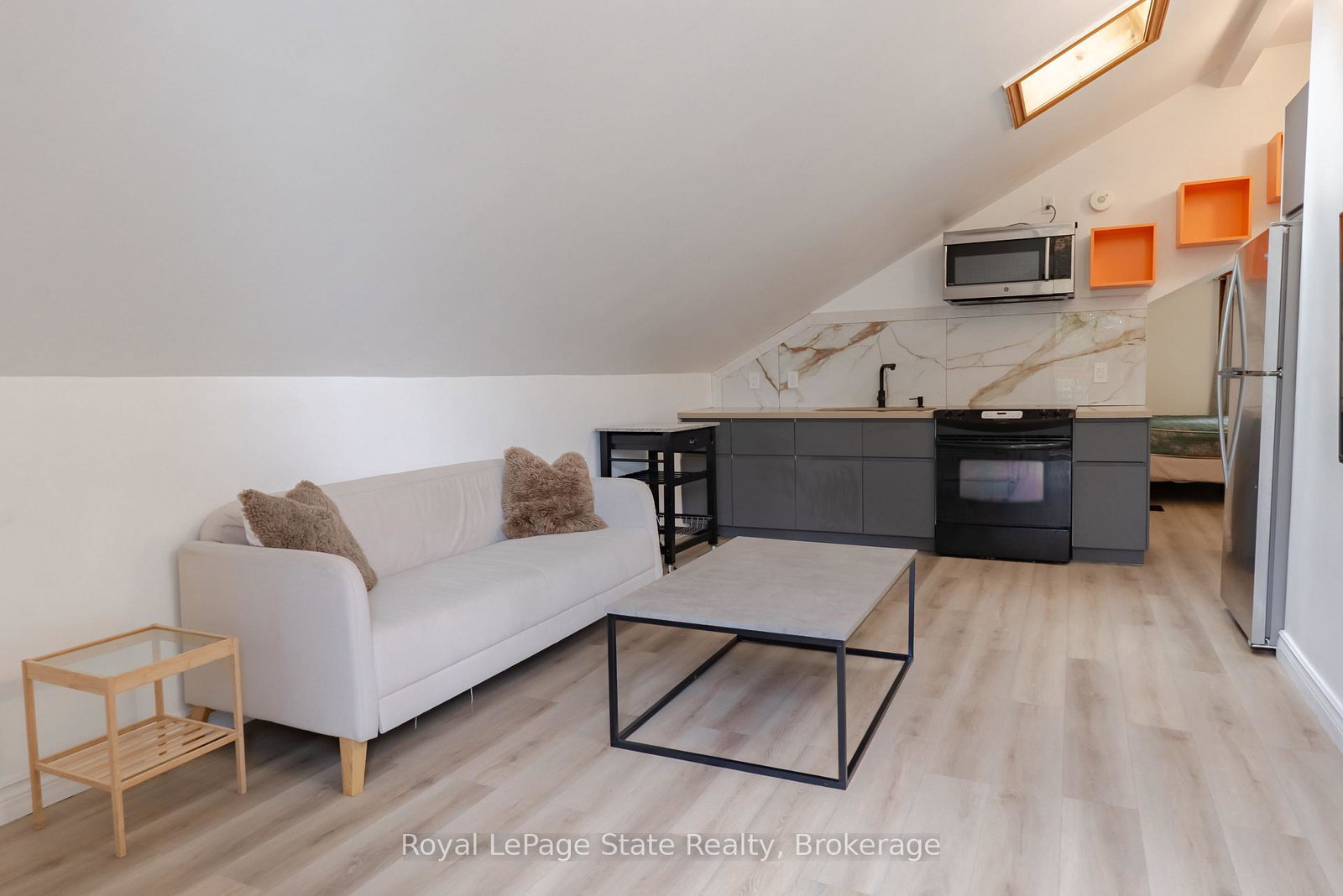 57-rupert-court-hamilton-ontario-x13737682