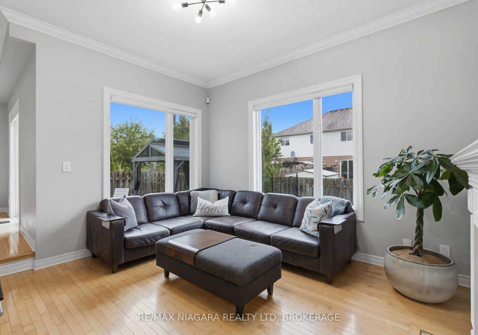 15-cozocar-crescent-st-catharines-ontario-x13737724