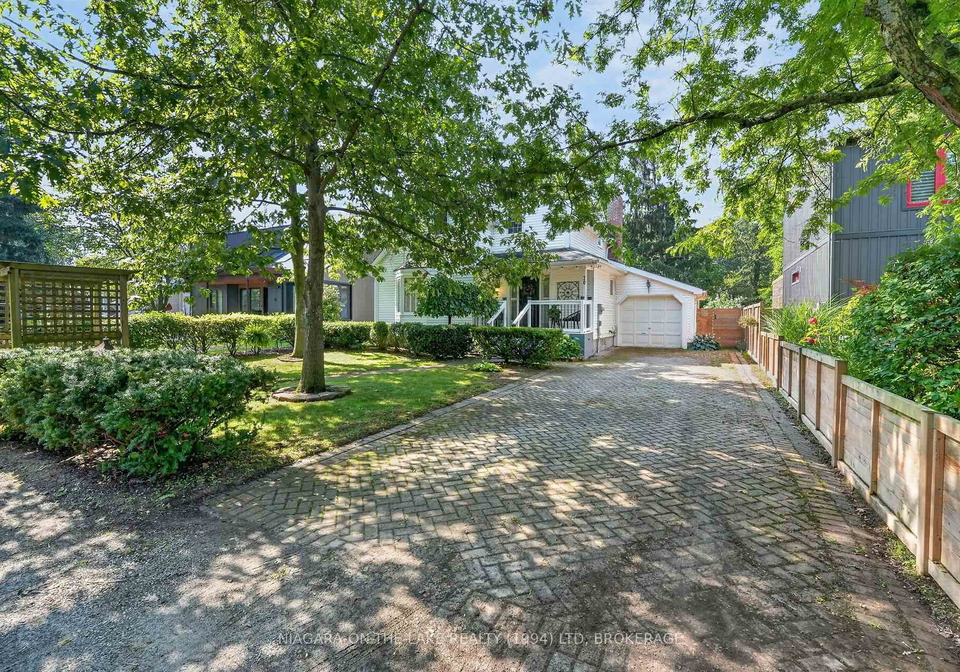 20-vincent-avenue-niagara-on-the-lake-ontario-x13737768
