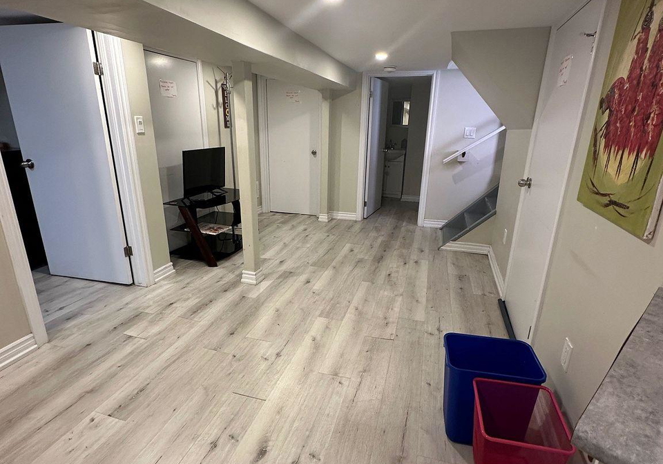 25-barnesdale-avenue-s-hamilton-ontario-x13737790