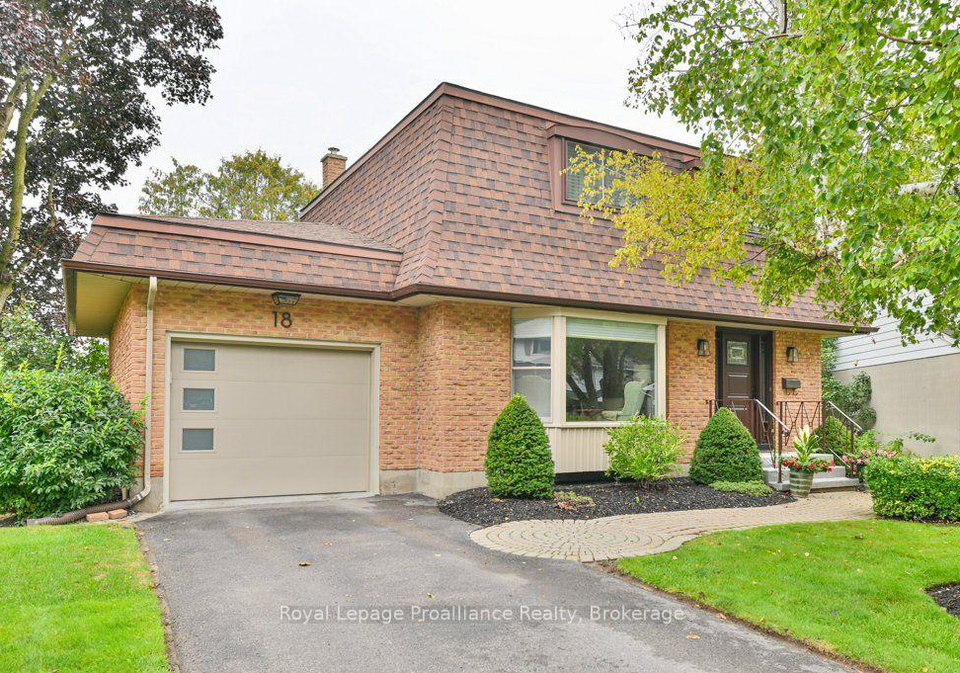 18-conger-place-belleville-ontario-x13737966