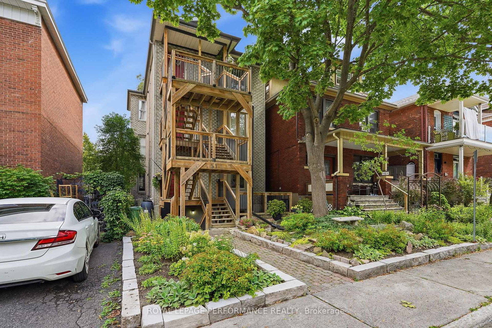5spadina-avenue-ottawa-ontario-x13738058