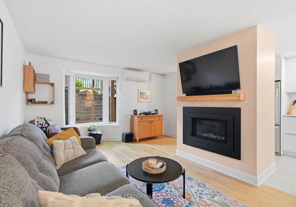 5spadina-avenue-ottawa-ontario-x13738058