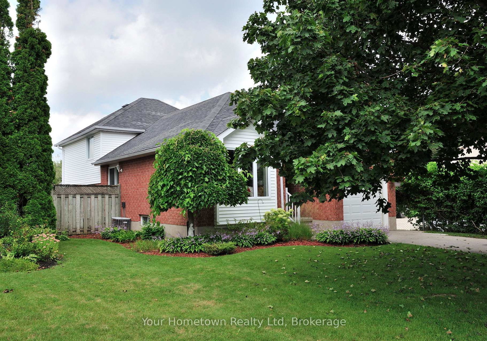 428-flannery-drive-centre-wellington-ontario-x13738190