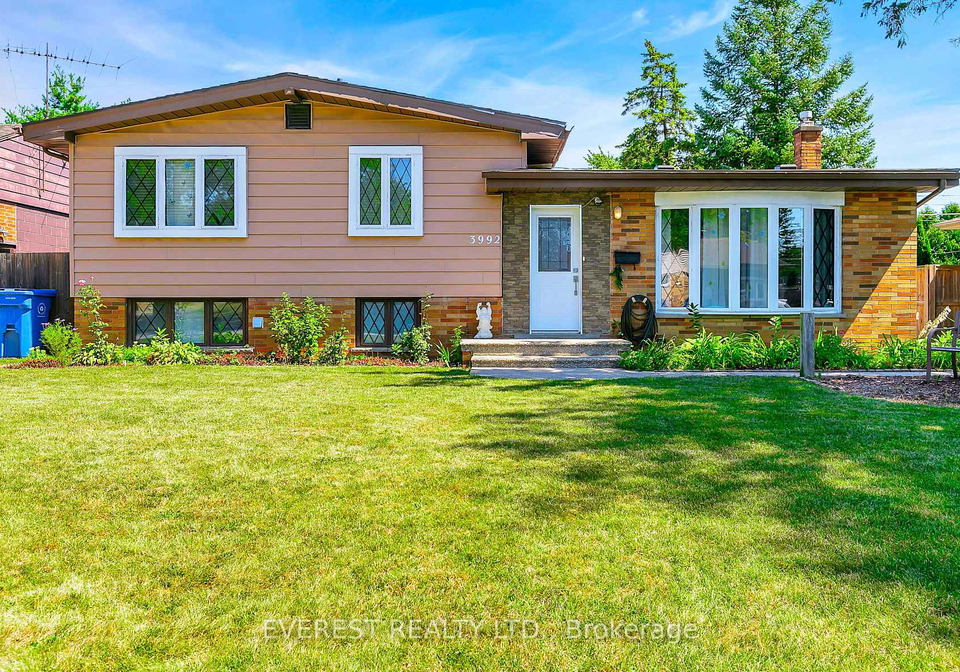 3992-longfellow-avenue-windsor-ontario-x13738248