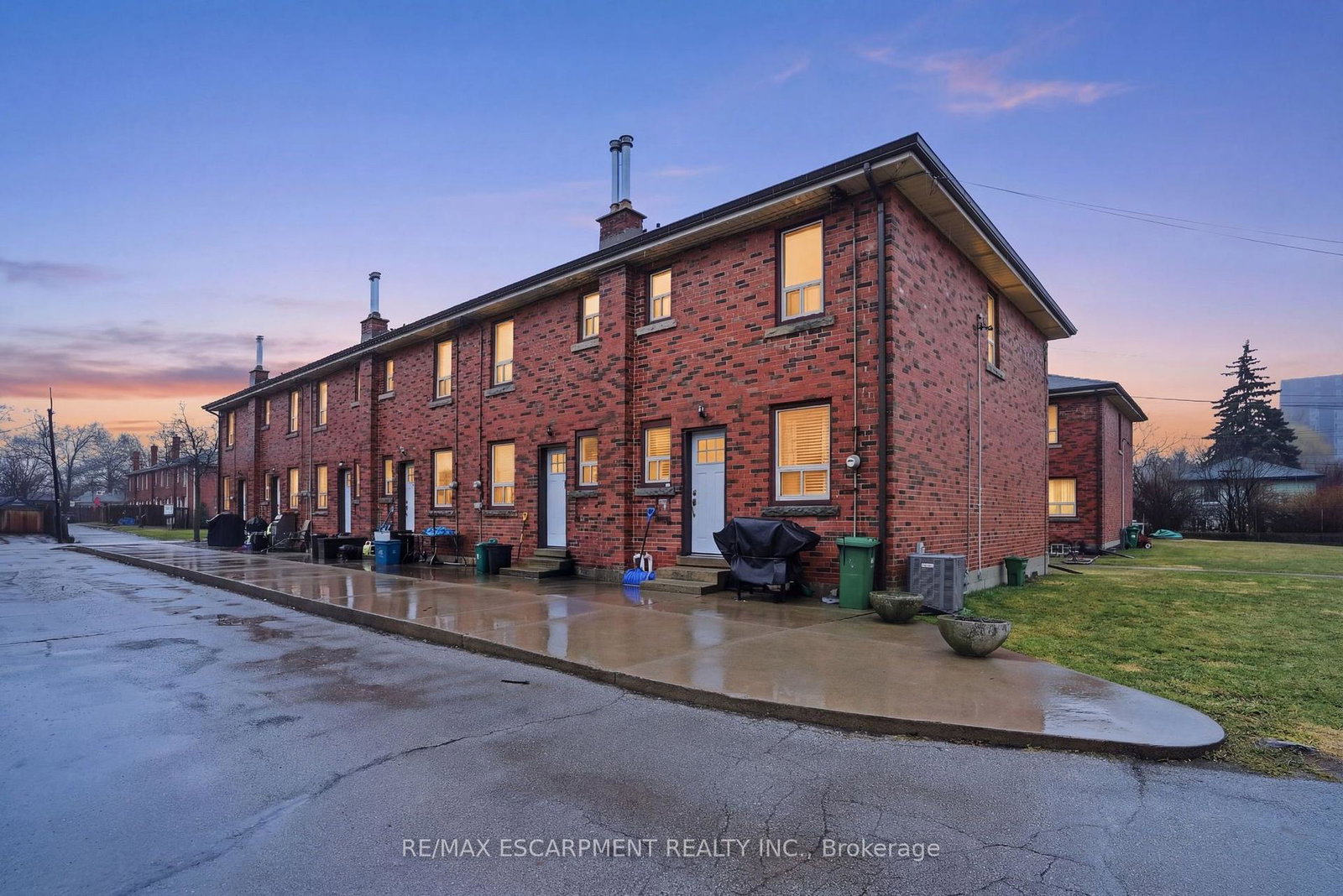 424-east-42nd-street-hamilton-ontario-x13738334