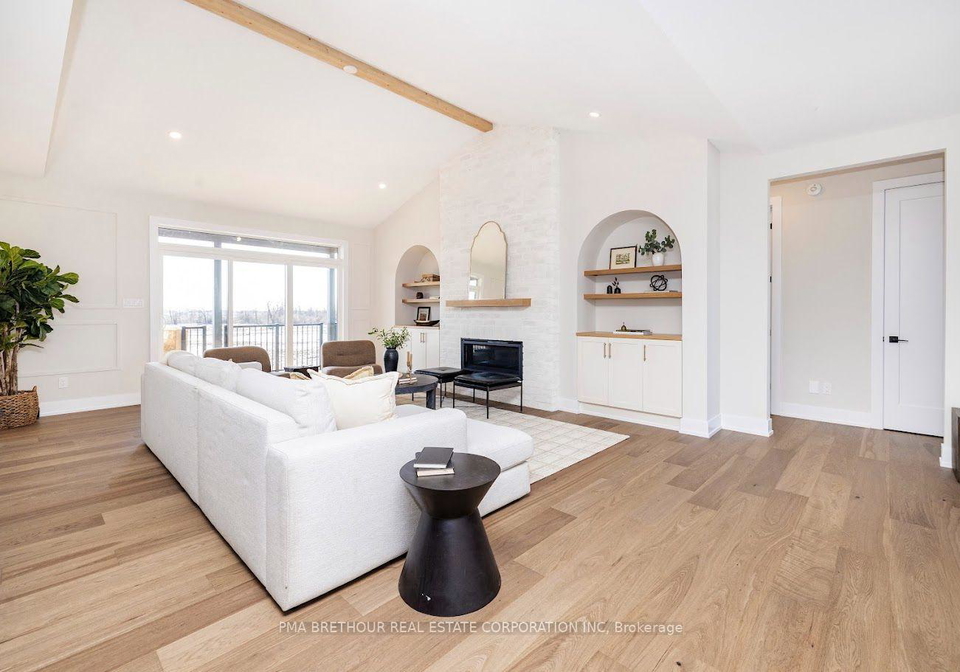 200-trudeau-crescent-russell-ontario-x13738394
