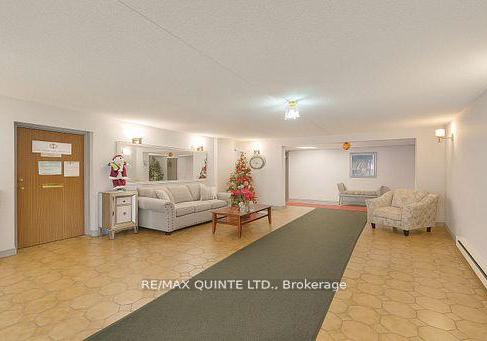 141-dundas-street-w-quinte-west-ontario-x13738530