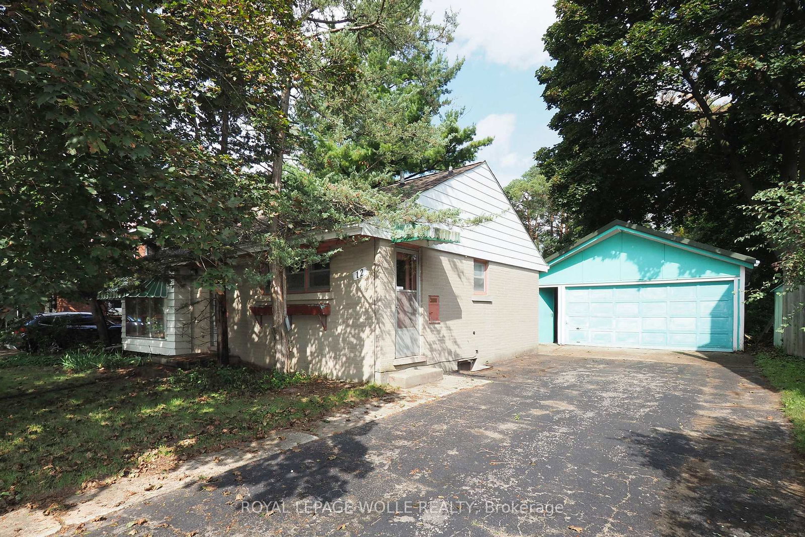 12-oakwood-avenue-kitchener-ontario-x13739230