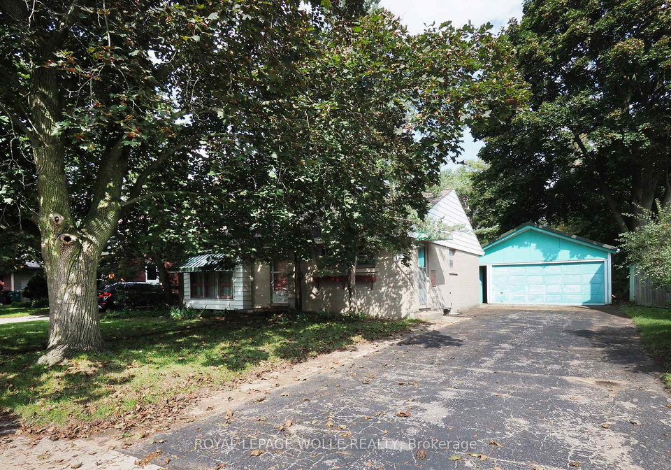 12-oakwood-avenue-kitchener-ontario-x13739230
