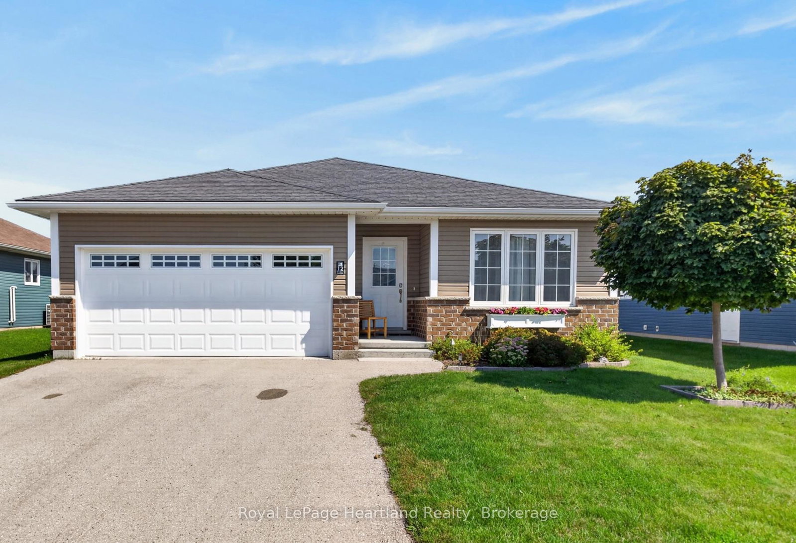 12-windward-way-n-ashfield-colborne-wawanosh-ontario-x13739264