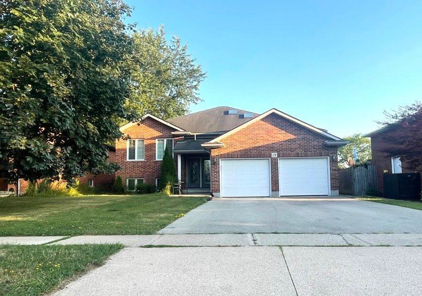 19-chapel-hill-crescent-welland-ontario-x13739316