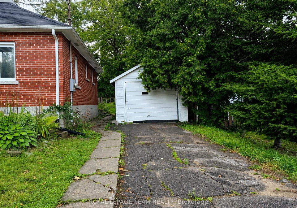 218-fraser-street-pembroke-ontario-x13739424