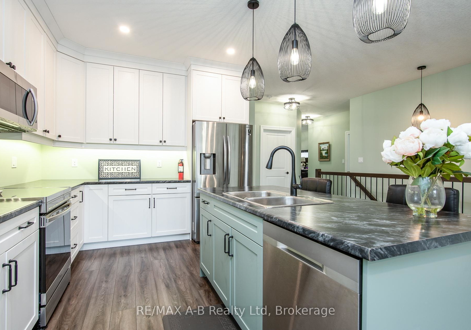 172-hooper-street-st-marys-ontario-x13739608