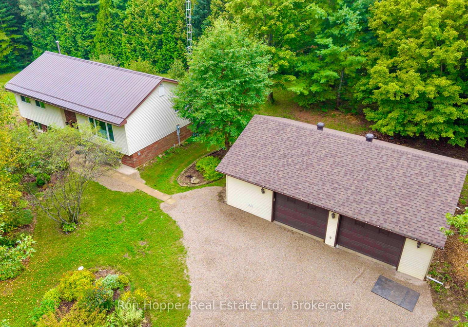 716806-west-back-line-chatsworth-ontario-x13739682