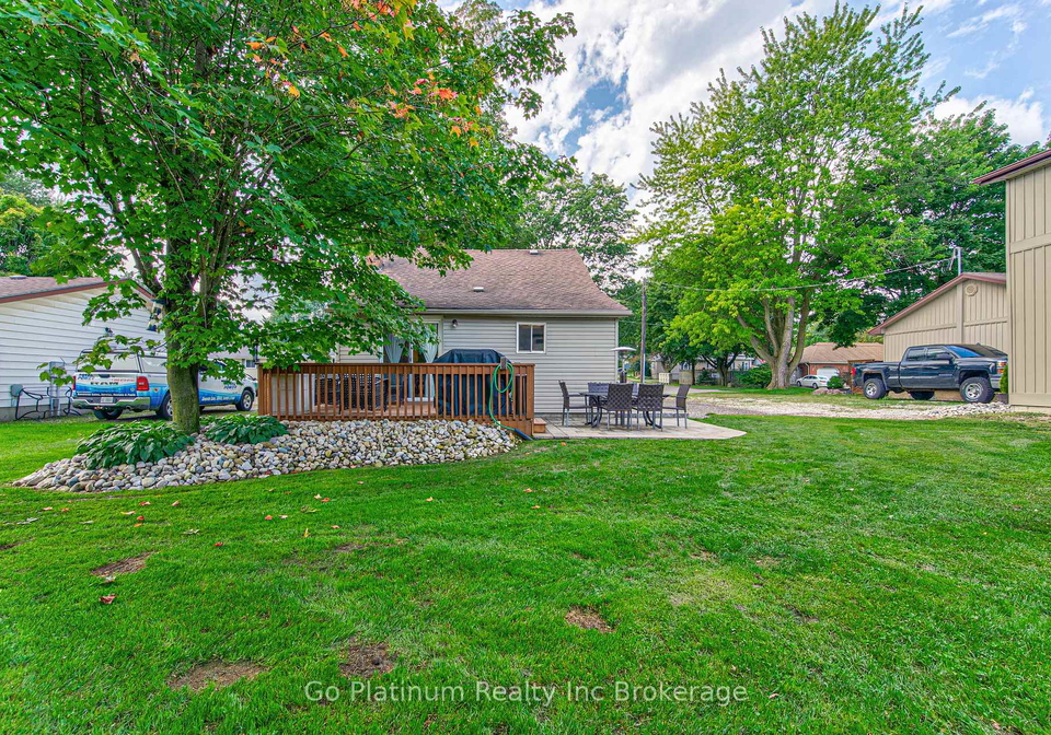 20-centre-street-norwich-ontario-x13739816